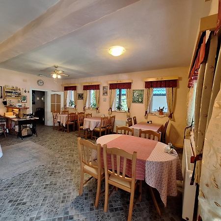 Rooms Ravnik เบลด ภายนอก รูปภาพ