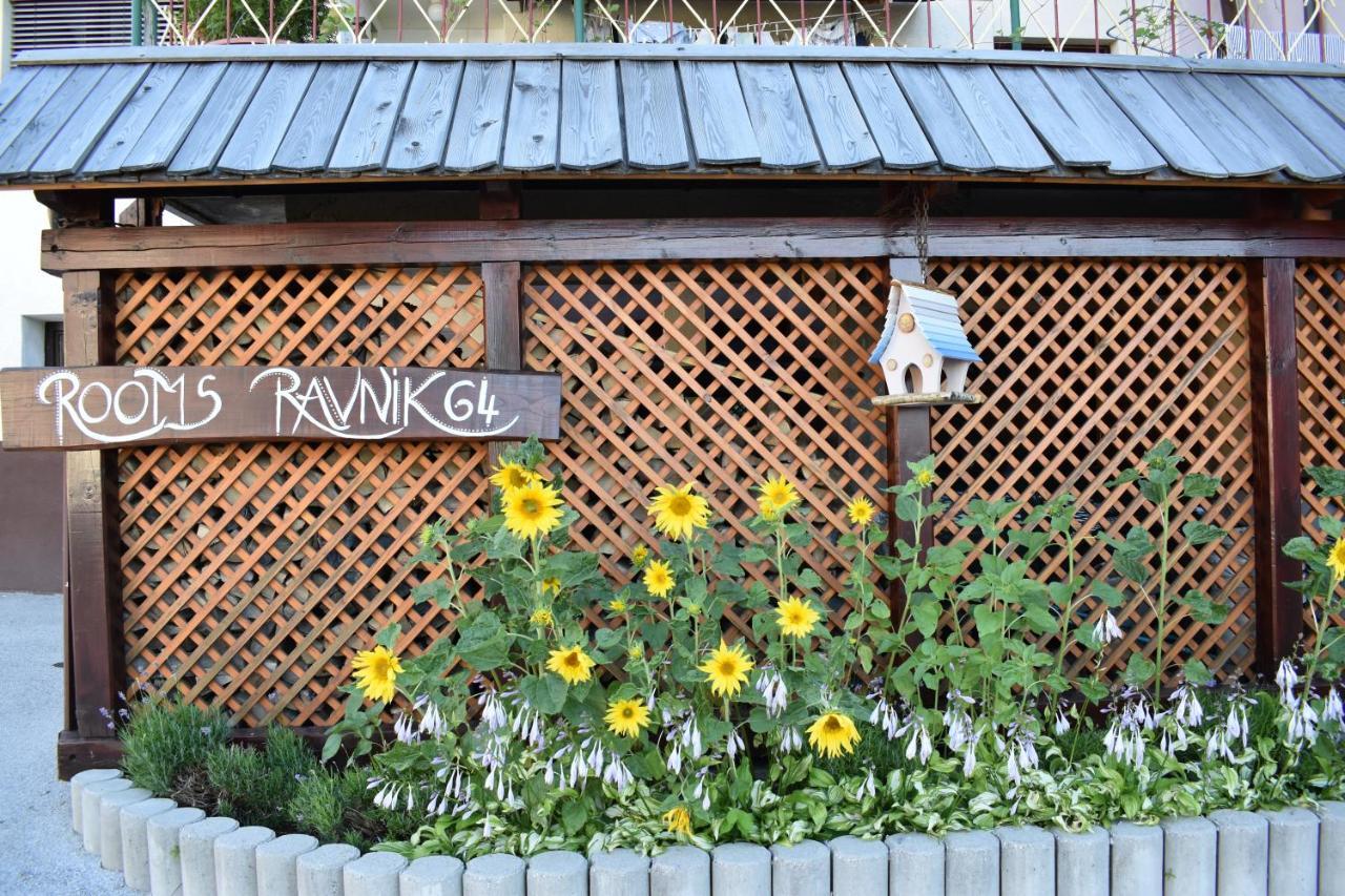 Rooms Ravnik เบลด ภายนอก รูปภาพ