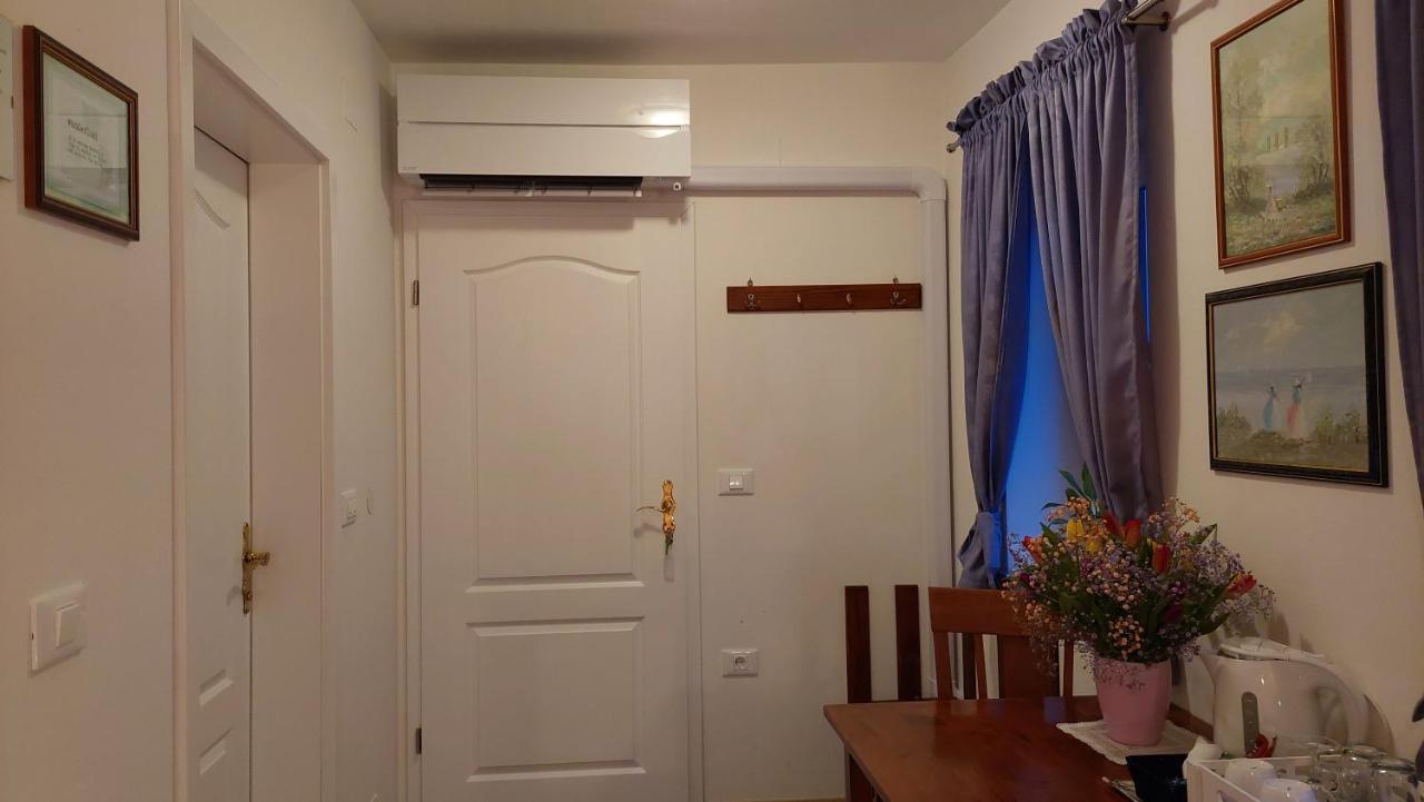 Rooms Ravnik เบลด ภายนอก รูปภาพ