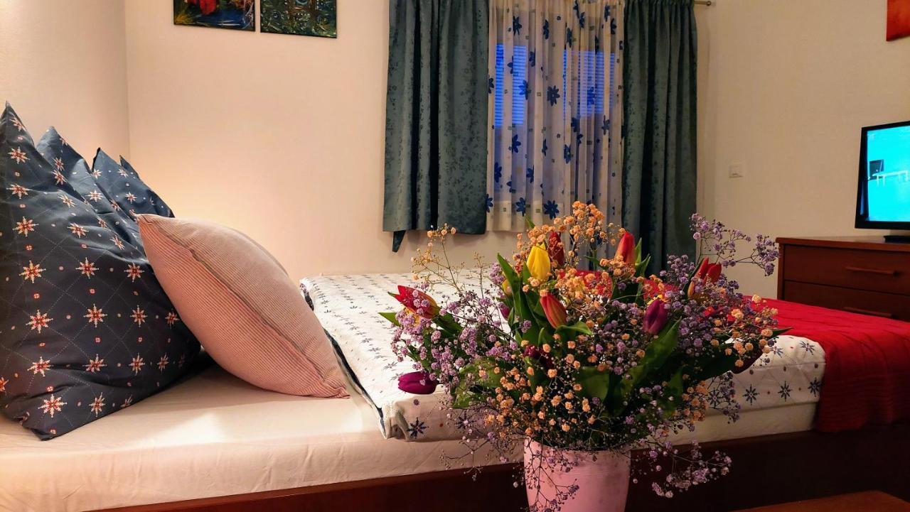 Rooms Ravnik เบลด ภายนอก รูปภาพ