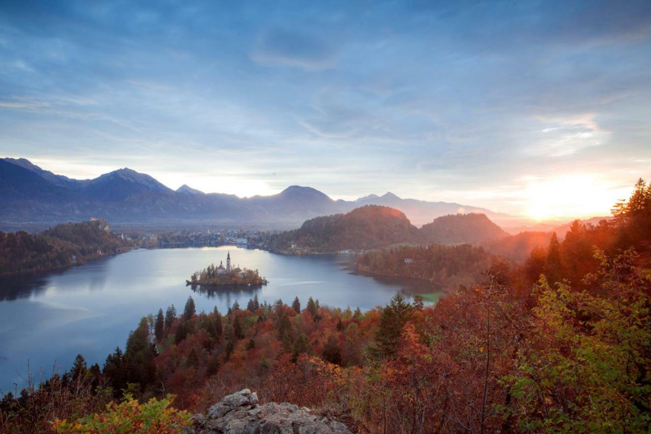 Rooms Ravnik เบลด ภายนอก รูปภาพ